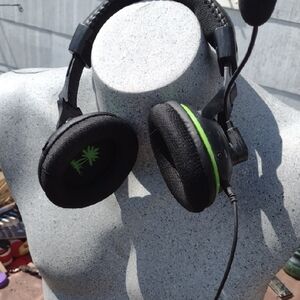 Turtle Beach Xbox Black and Green Gaming Headset
